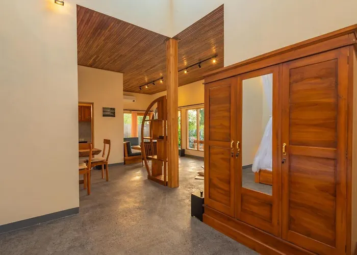 Ambara Sumberkima Villa *